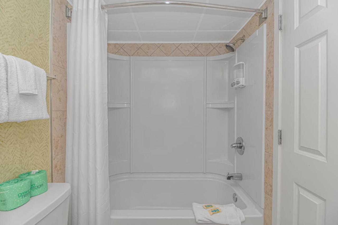 Ocean Reef Resort - Direct Oceanfront Studio - Nicely Updated! Perfect For 2-4 Guests! Unit 401 Myrtle Beach Dış mekan fotoğraf