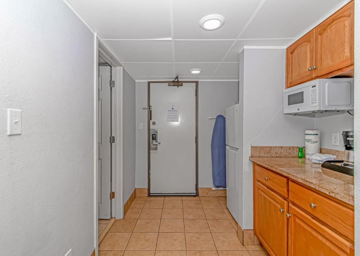 Ocean Reef Resort - Direct Oceanfront Studio - Nicely Updated! Perfect For 2-4 Guests! Unit 401 Myrtle Beach Dış mekan fotoğraf